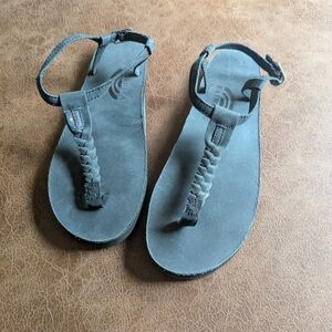 NWOT Rainbow Sandals